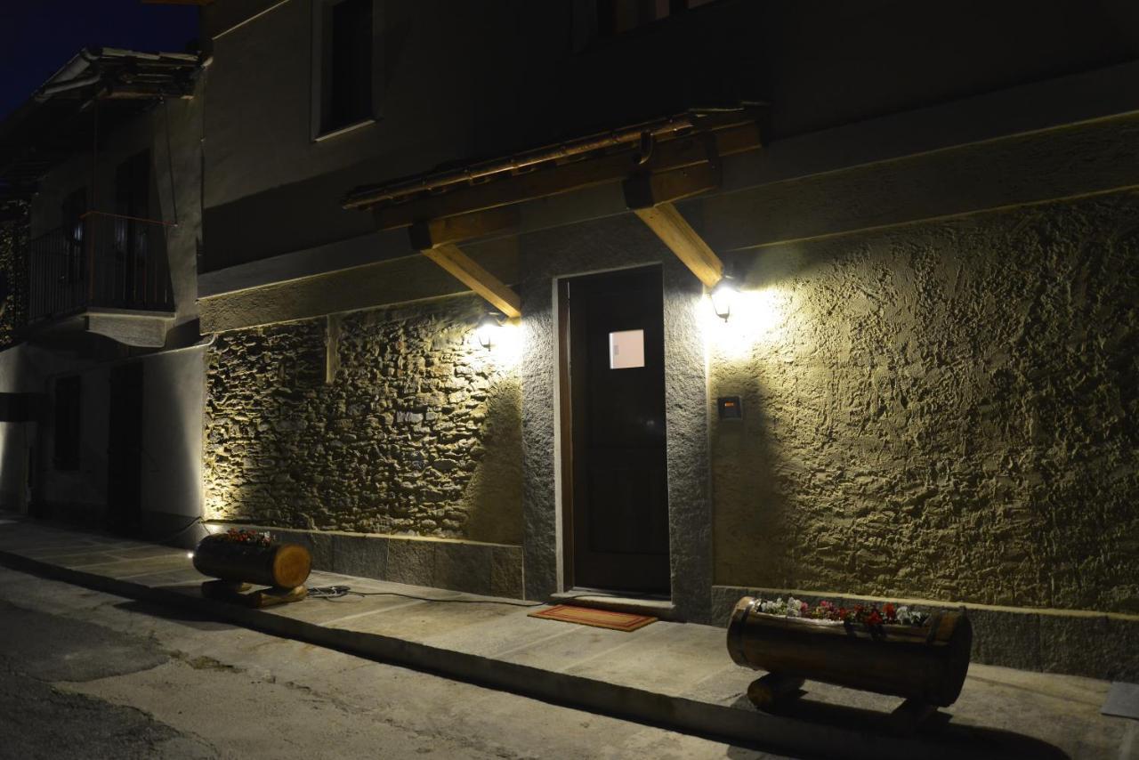 Agriturismo Ai Pruesot Bagnolo Piemonte Exterior photo