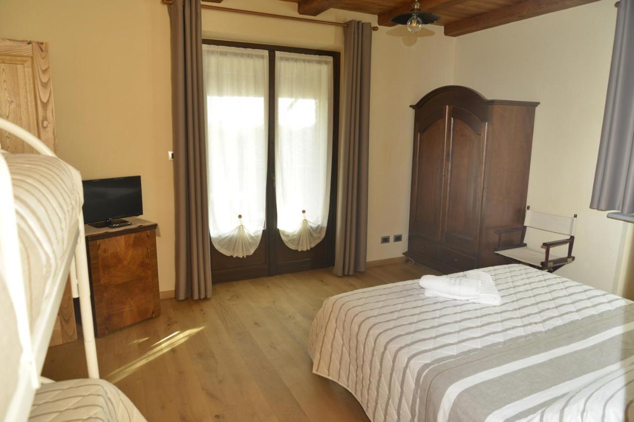 Agriturismo Ai Pruesot Bagnolo Piemonte Exterior photo