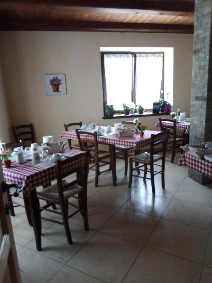 Agriturismo Ai Pruesot Bagnolo Piemonte Exterior photo