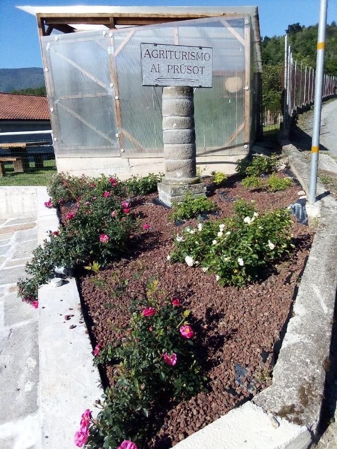 Agriturismo Ai Pruesot Bagnolo Piemonte Exterior photo